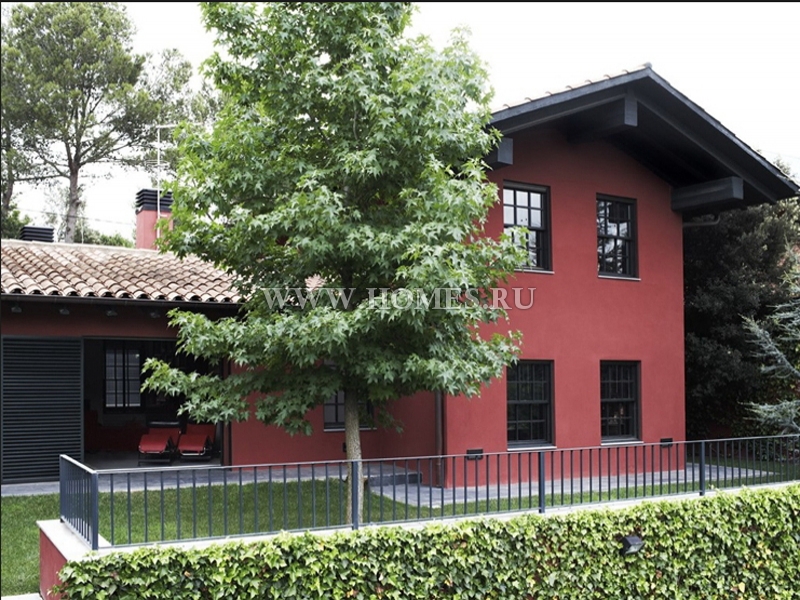 Красивый дом в районе Сан-Кугат-дель-Вальес
