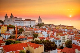 Новости рынка → Португалия не рассматривает заявки на «золотые визы» до 1 июля